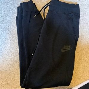 Black cotton joggers